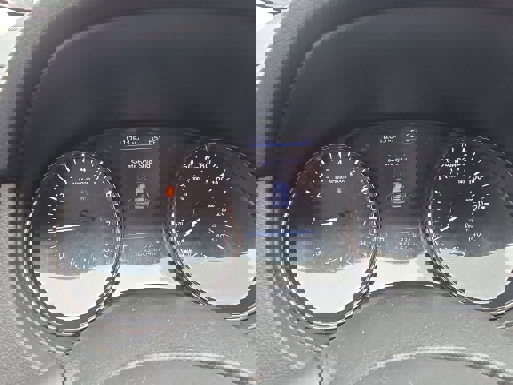 Used 2018 Nissan Rogue SV image 12