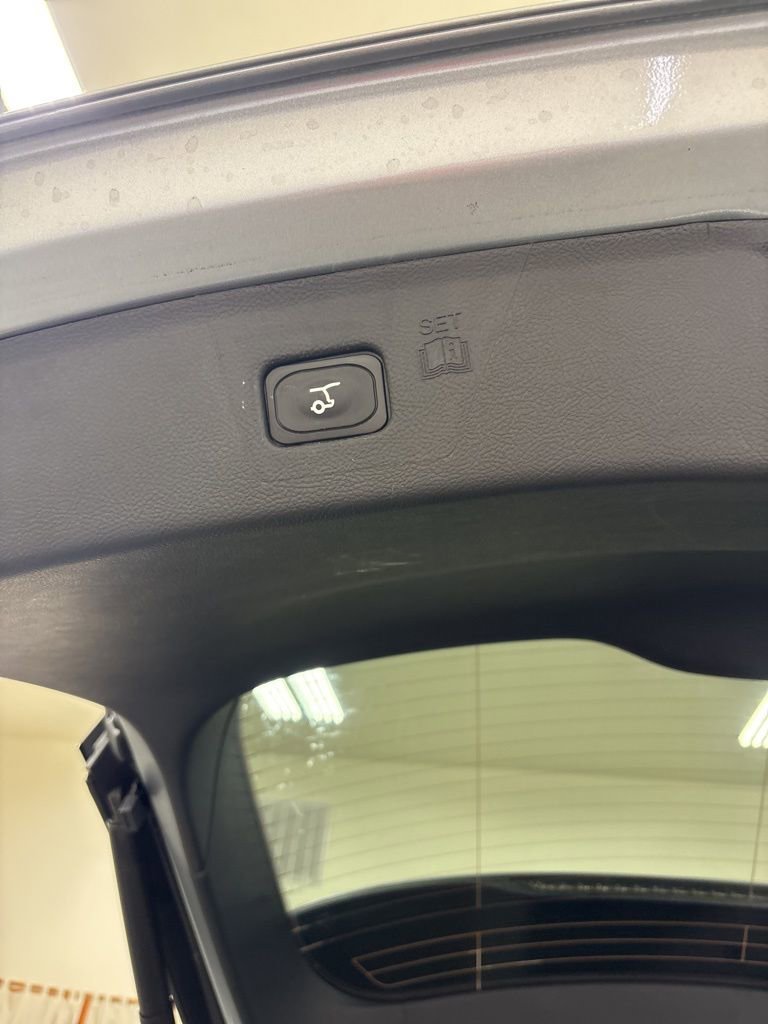 Used 2024 Ford Edge SEL w/ Convenience Package image 24