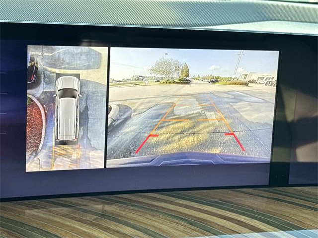 Certified 2025 Cadillac Escalade ESV Premium Luxury Platinum w/ LPO, Radiant Package image 29