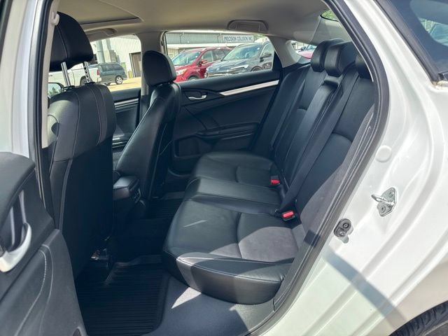 Used 2019 Honda Civic Touring image 21