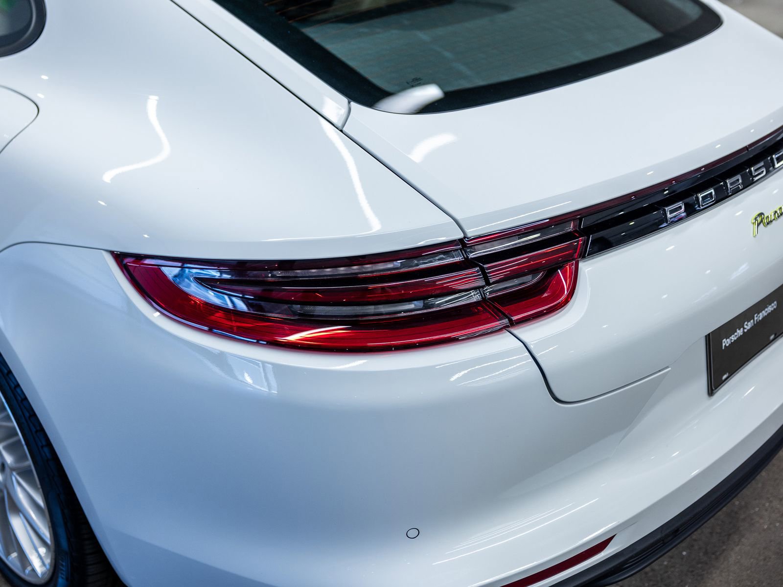 Certified 2020 Porsche Panamera 4 image 23