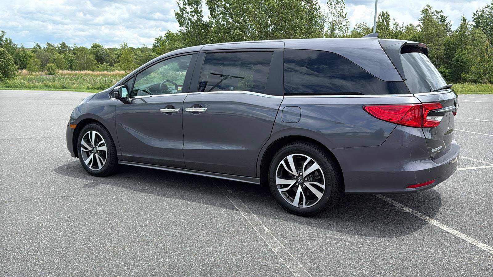 Used 2023 Honda Odyssey Touring image 10