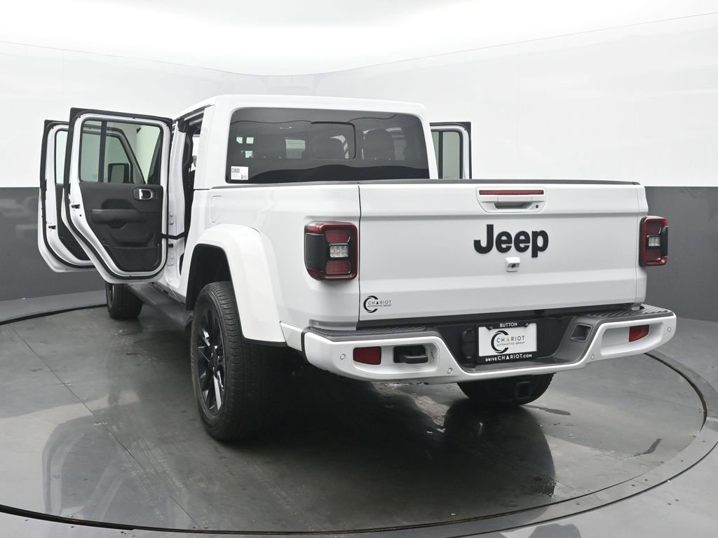 Used 2023 Jeep Gladiator Overland image 54