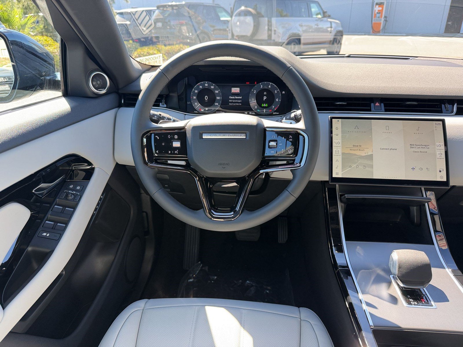 New 2026 Land Rover Range Rover Evoque S AWD/4WD image 29