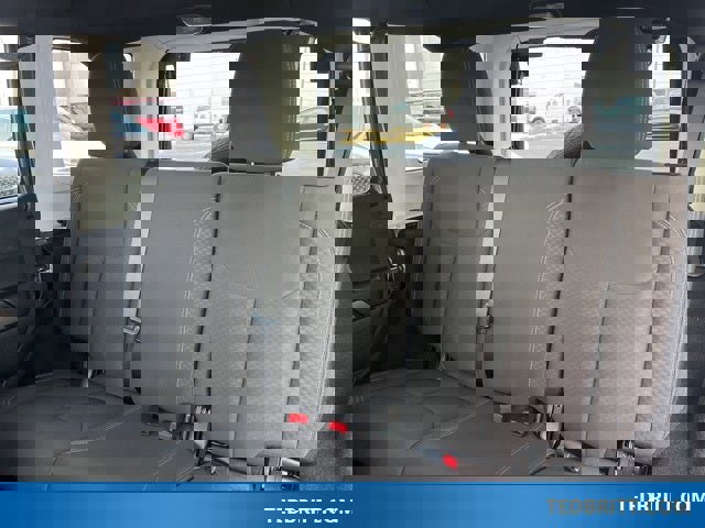 Used 2018 Jeep Wrangler Unlimited Sport image 13