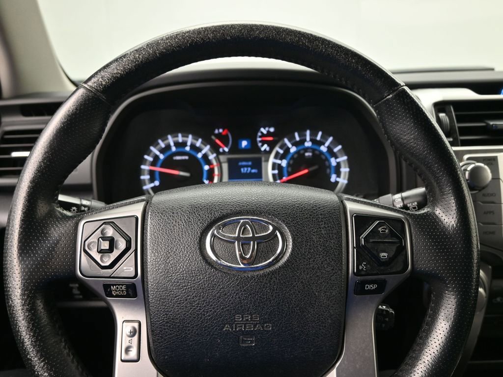 Used 2015 Toyota 4Runner SR5 image 12