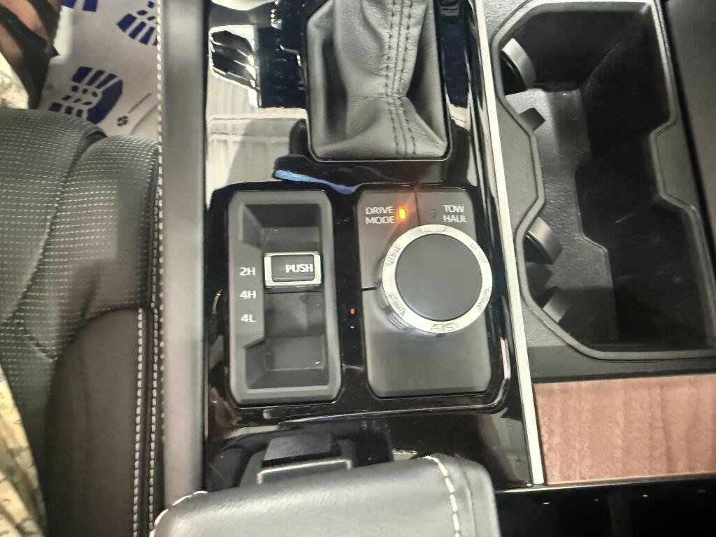 Certified 2025 Toyota Sequoia Capstone AWD/4WD image 31