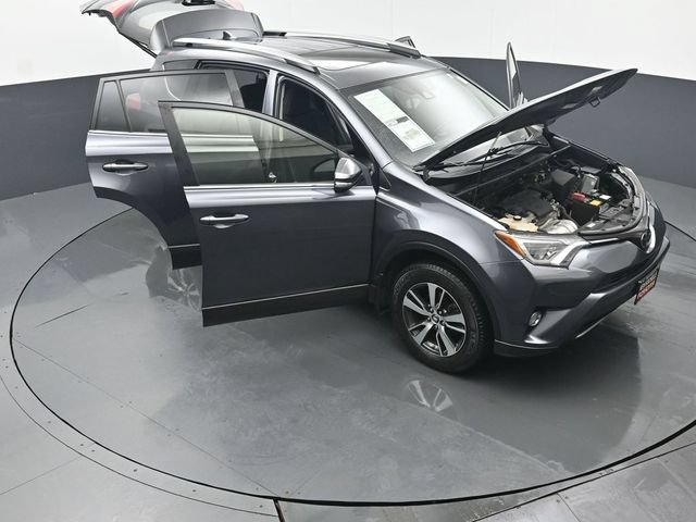 Used 2018 Toyota RAV4 XLE AWD/4WD image 52