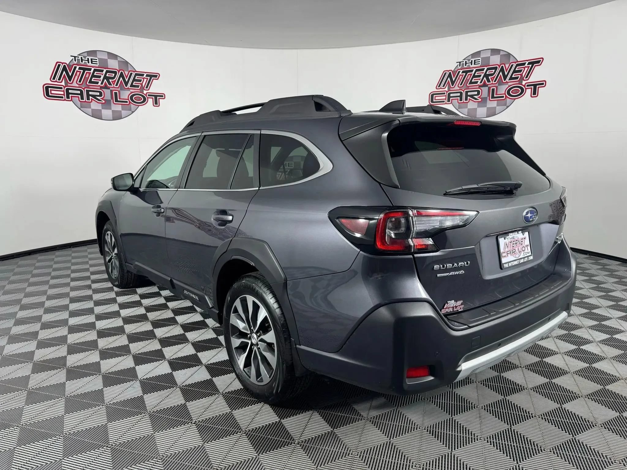 Used 2023 Subaru Outback Limited XT AWD/4WD image 5