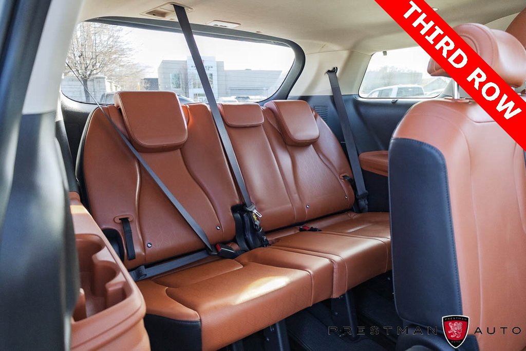Used 2025 Kia Carnival SX image 10