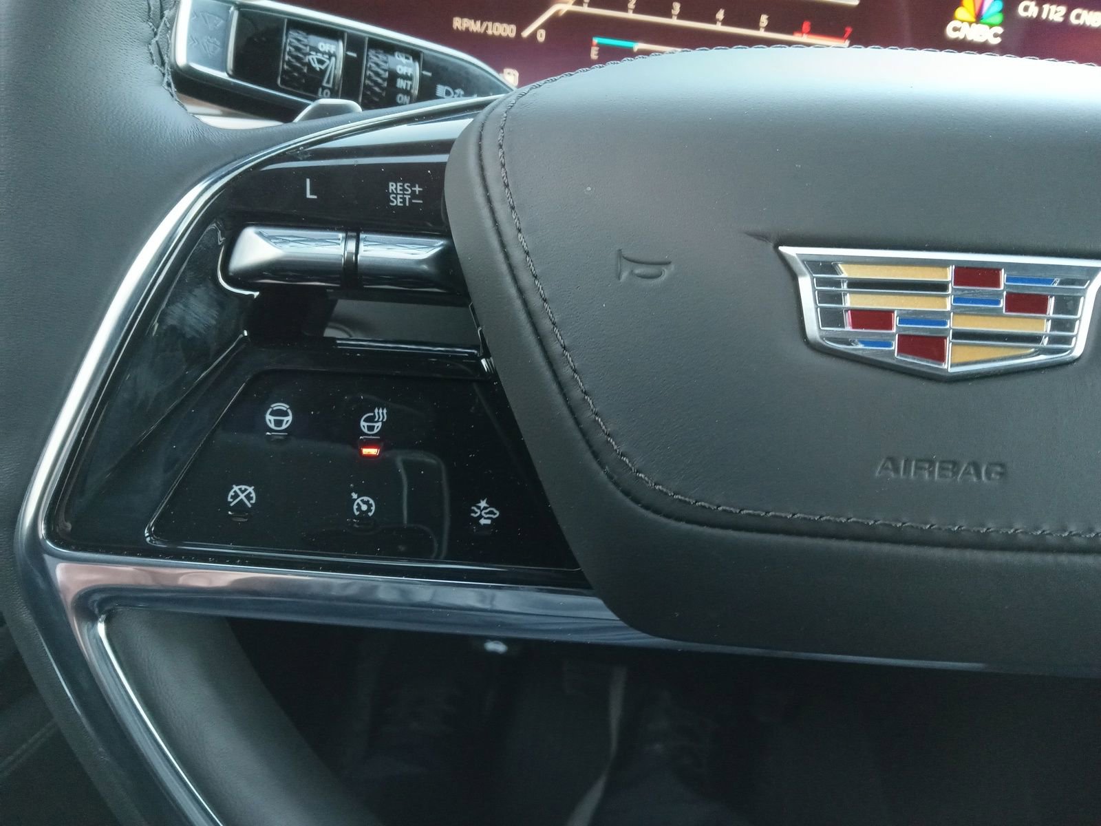 Used 2026 Cadillac Escalade Platinum Sport w/ LPO, ONYX Package image 22