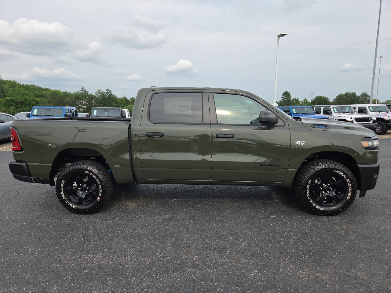 New 2026 RAM 1500 Warlock AWD/4WD image 9