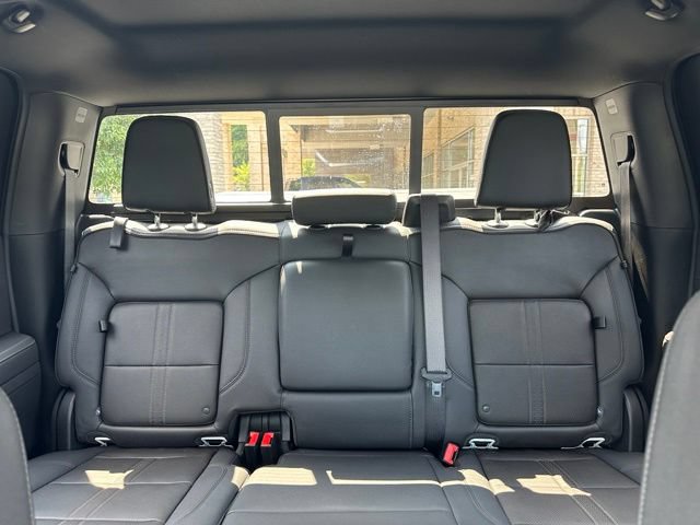 Certified 2025 Chevrolet Silverado 1500 High Country w/ High Country Premium Package AWD/4WD image 21