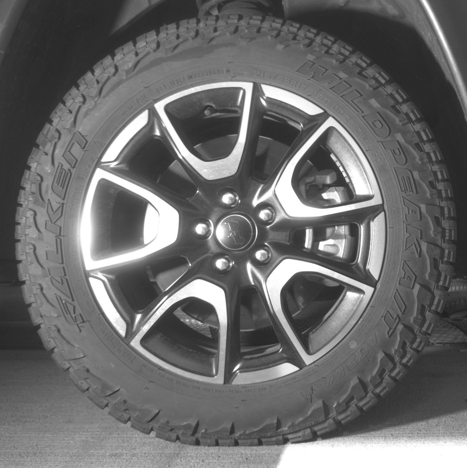 Used 2025 Jeep Compass Trailhawk AWD/4WD image 13
