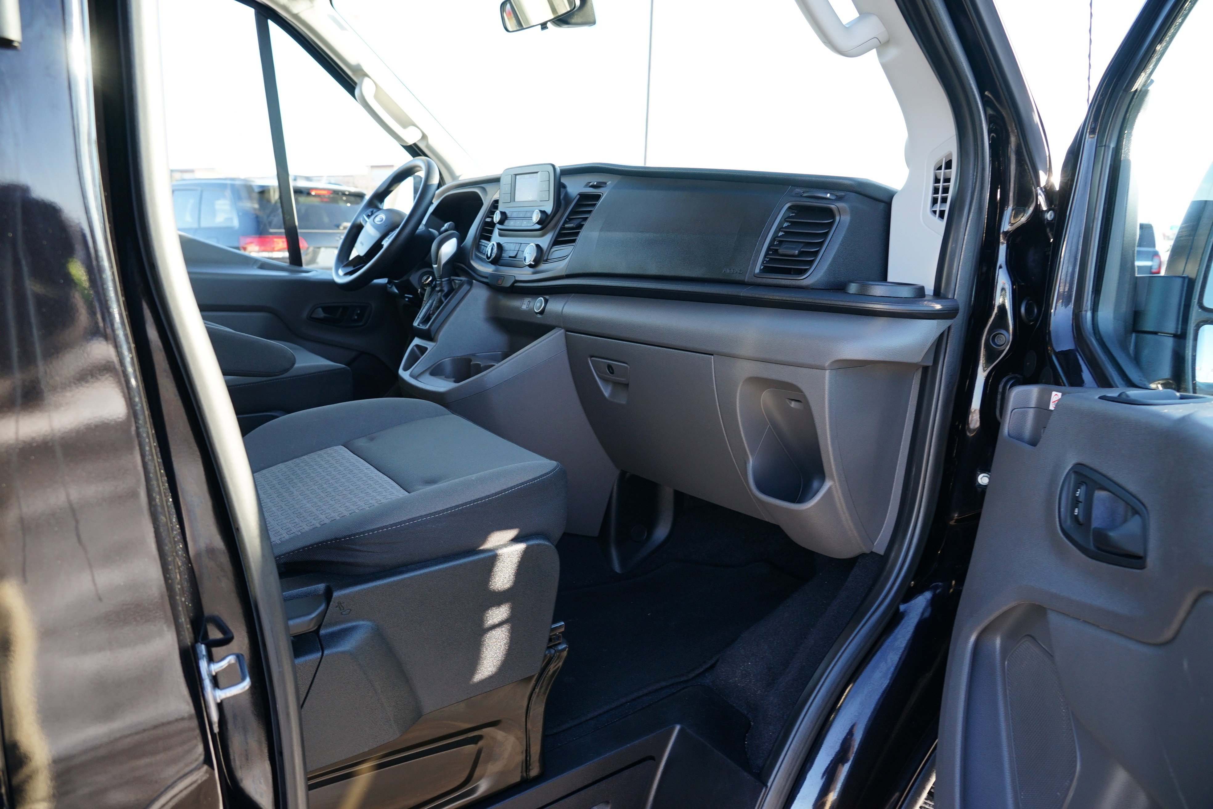 Used 2020 Ford Transit 350 XLT image 15