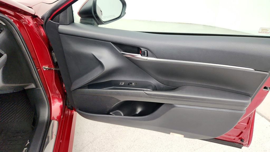 Used 2018 Toyota Camry LE w/ Protection Package (Q2) image 26