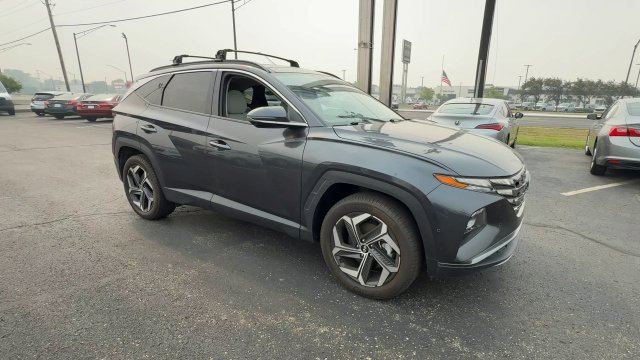 Used 2024 Hyundai Tucson Limited AWD/4WD image 2
