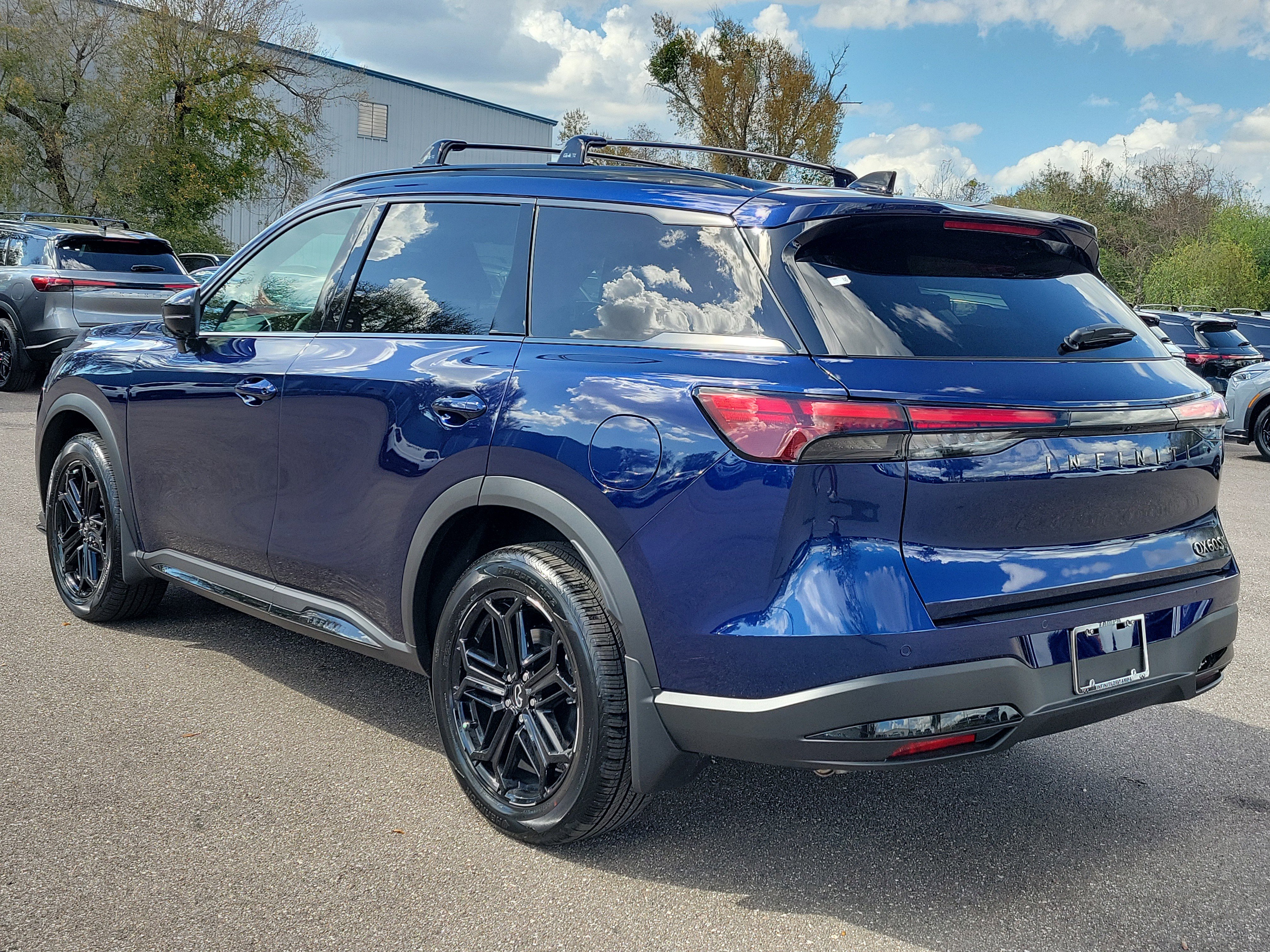 New 2026 INFINITI QX60 Sport w/ Dark Cargo Package image 4