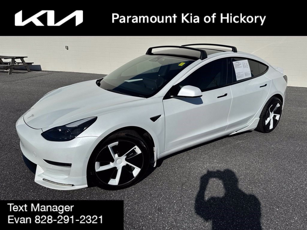 Used 2022 Tesla Model 3 Long Range AWD/4WD image 1