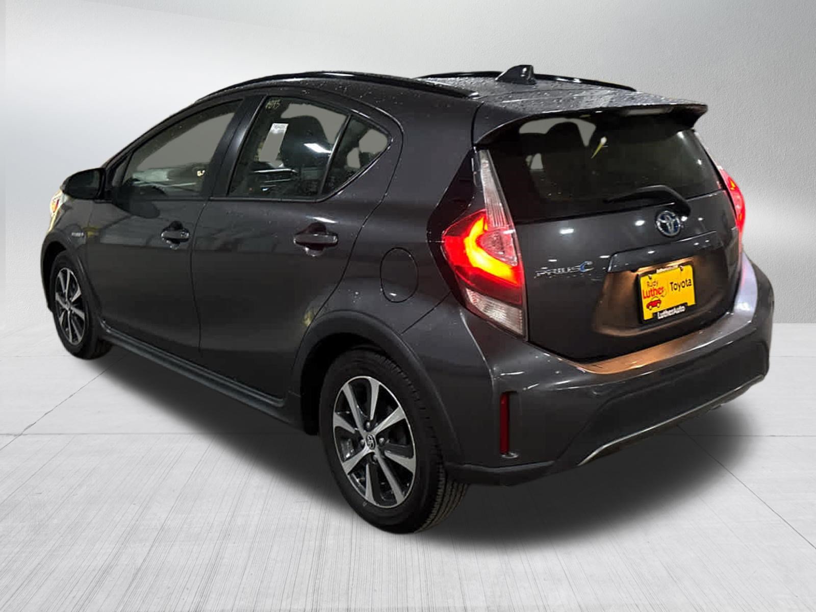 Used 2018 Toyota Prius C Two FWD image 4