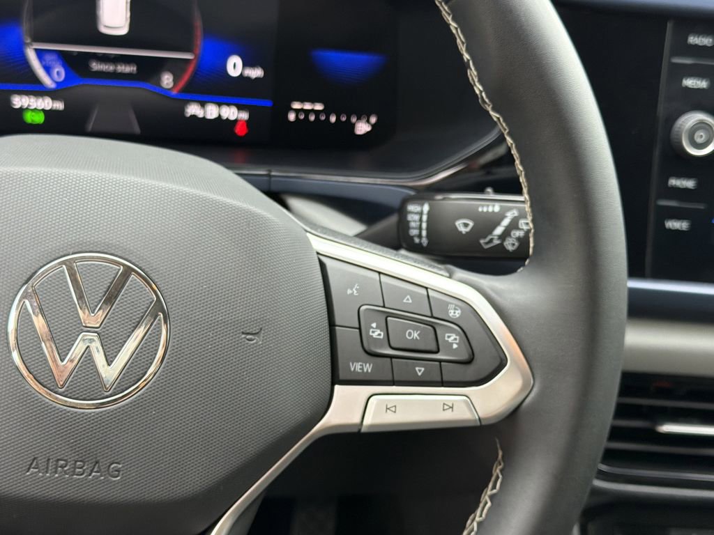 Used 2023 Volkswagen Taos SE AWD/4WD image 25