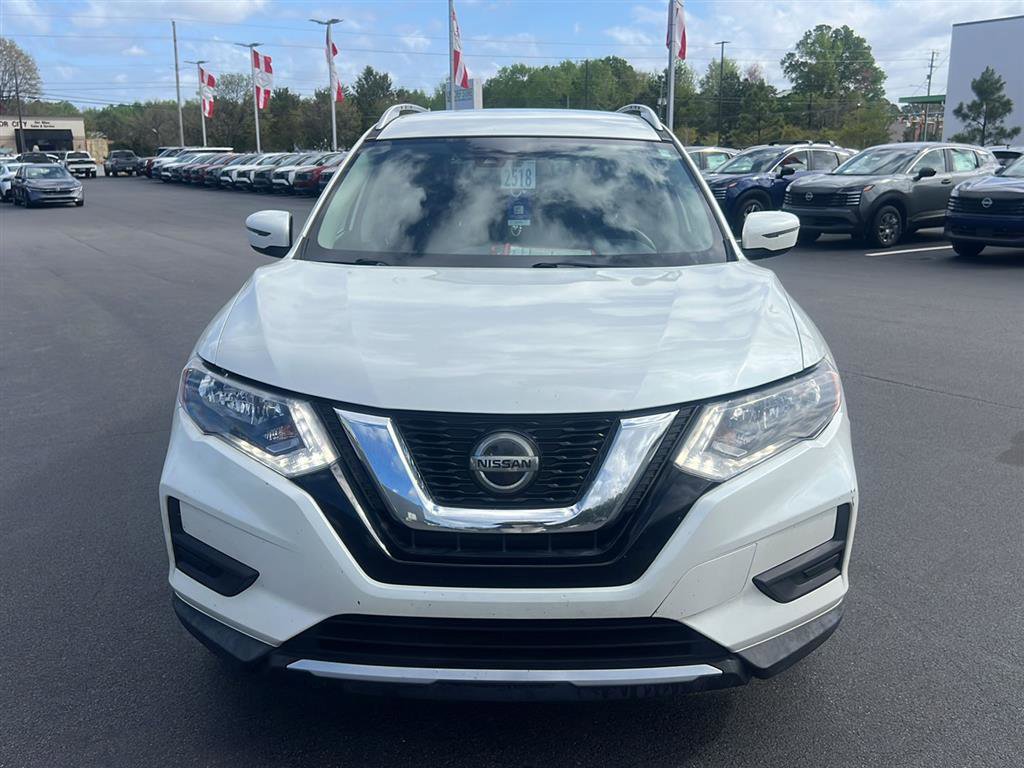 Used 2019 Nissan Rogue SV image 1