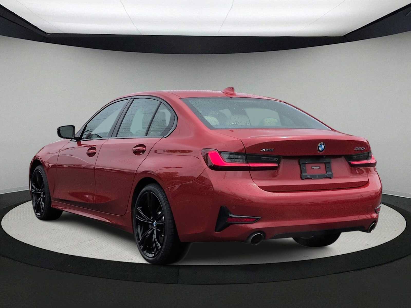 Used 2022 BMW 330i xDrive Sedan w/ Driving Assistance Package AWD/4WD image 6