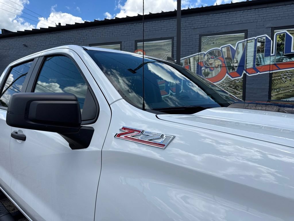 Used 2024 Chevrolet Silverado 1500 Custom Trail Boss AWD/4WD image 7