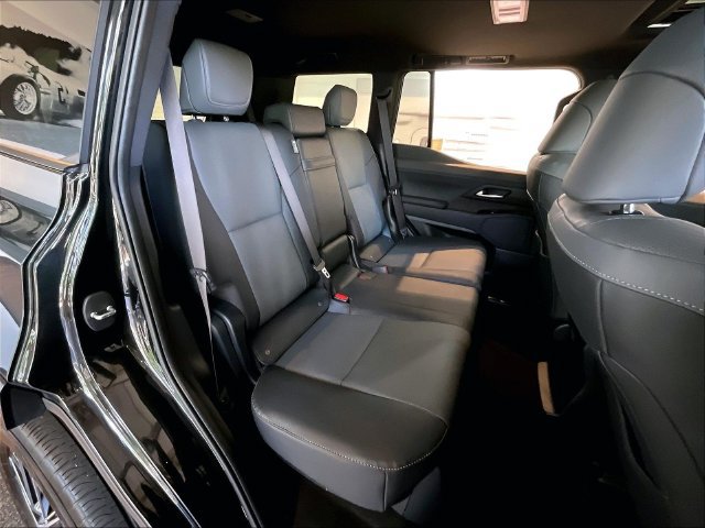Used 2025 Lexus GX 550 w/ Accessory Package (2T) AWD/4WD image 22