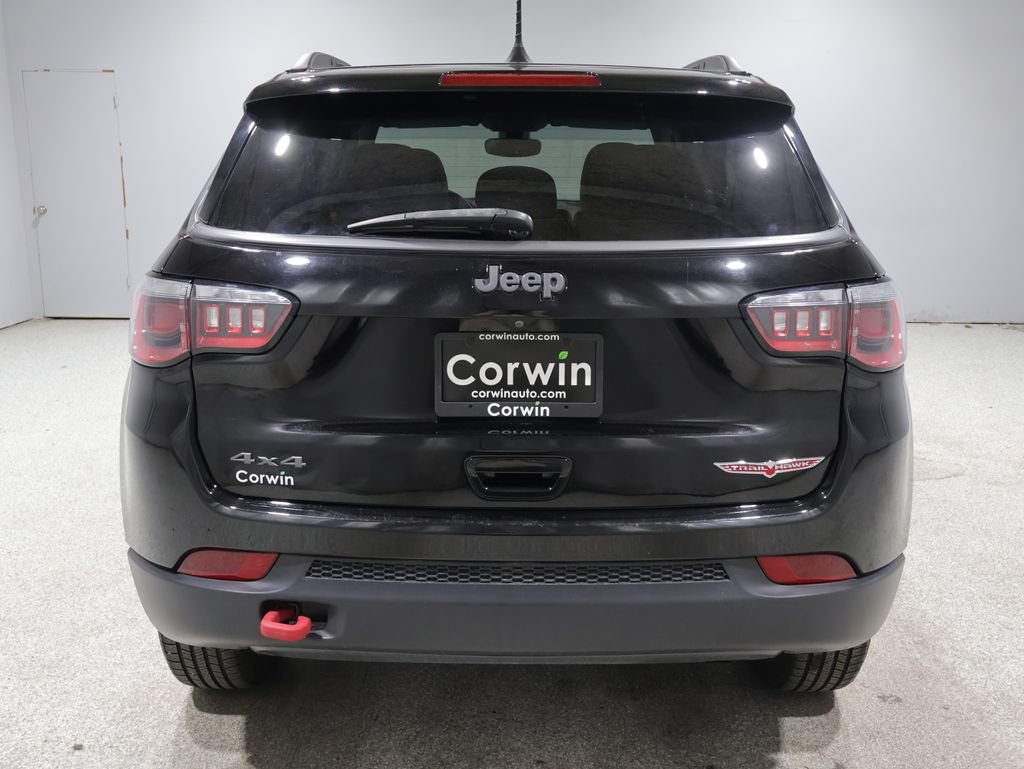 Used 2017 Jeep Compass Trailhawk w/ Leather Interior Group AWD/4WD video 3
