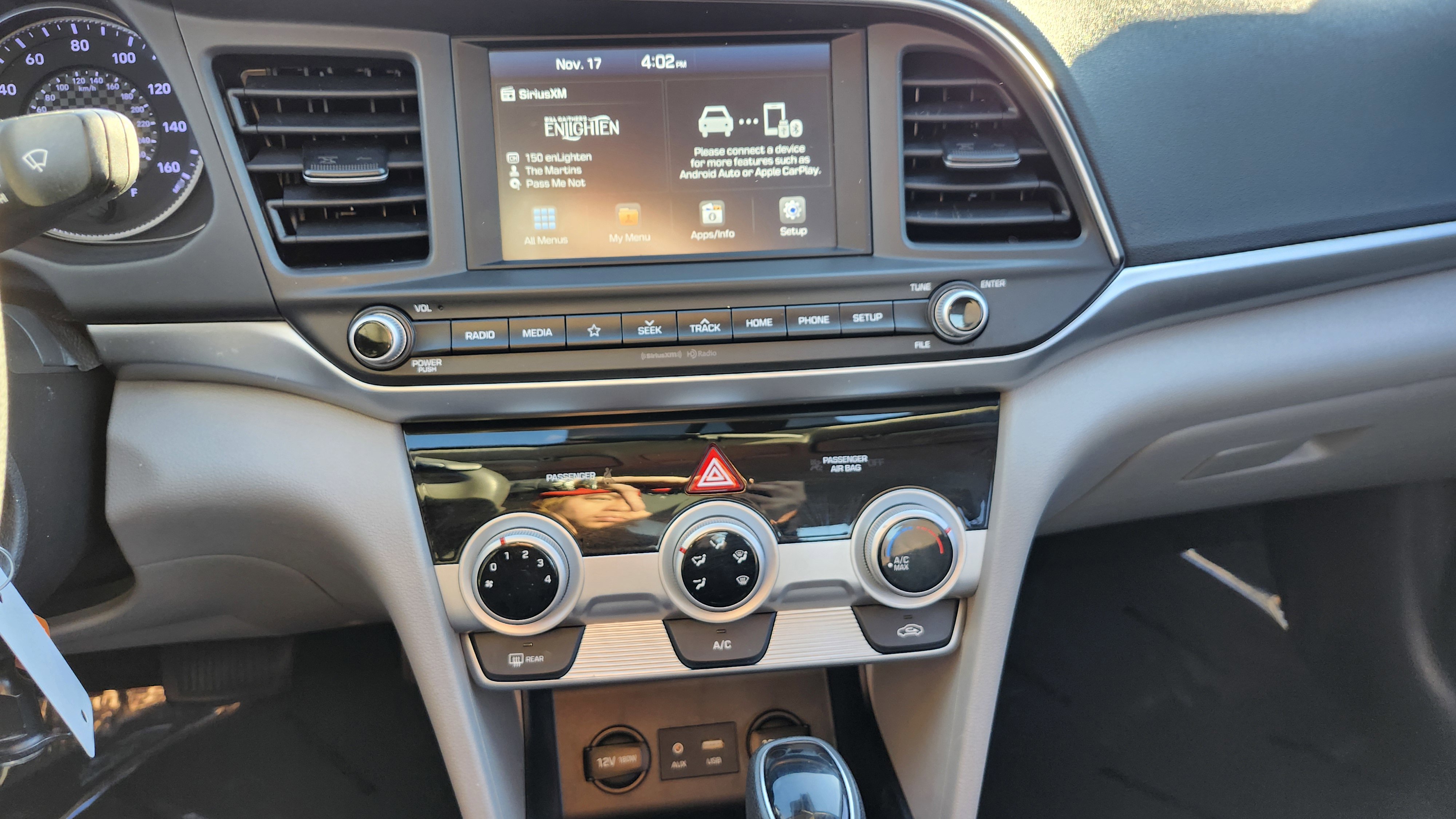 Used 2019 Hyundai Elantra SEL image 25
