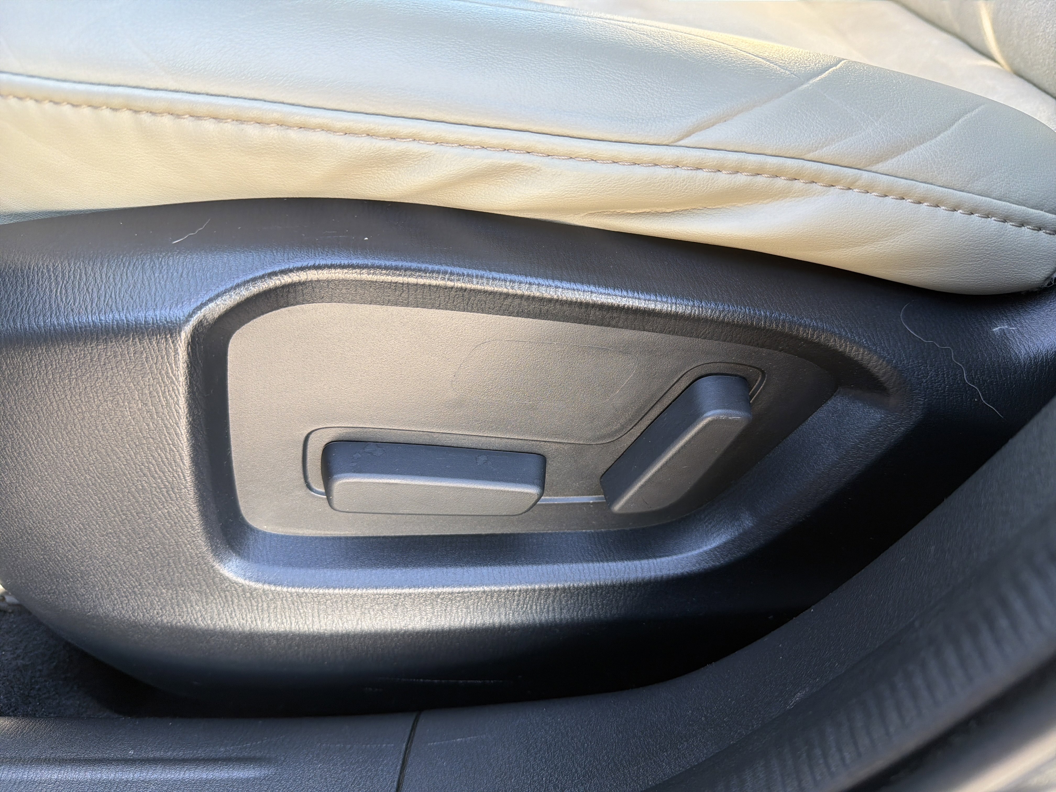 Used 2019 MAZDA CX-5 Touring image 13