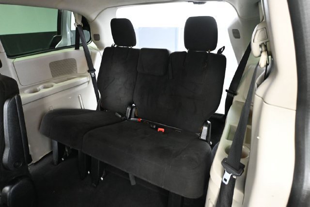 Used 2012 Dodge Grand Caravan SXT FWD image 29