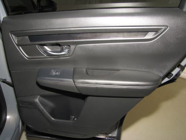 Used 2025 Honda CR-V LX image 17