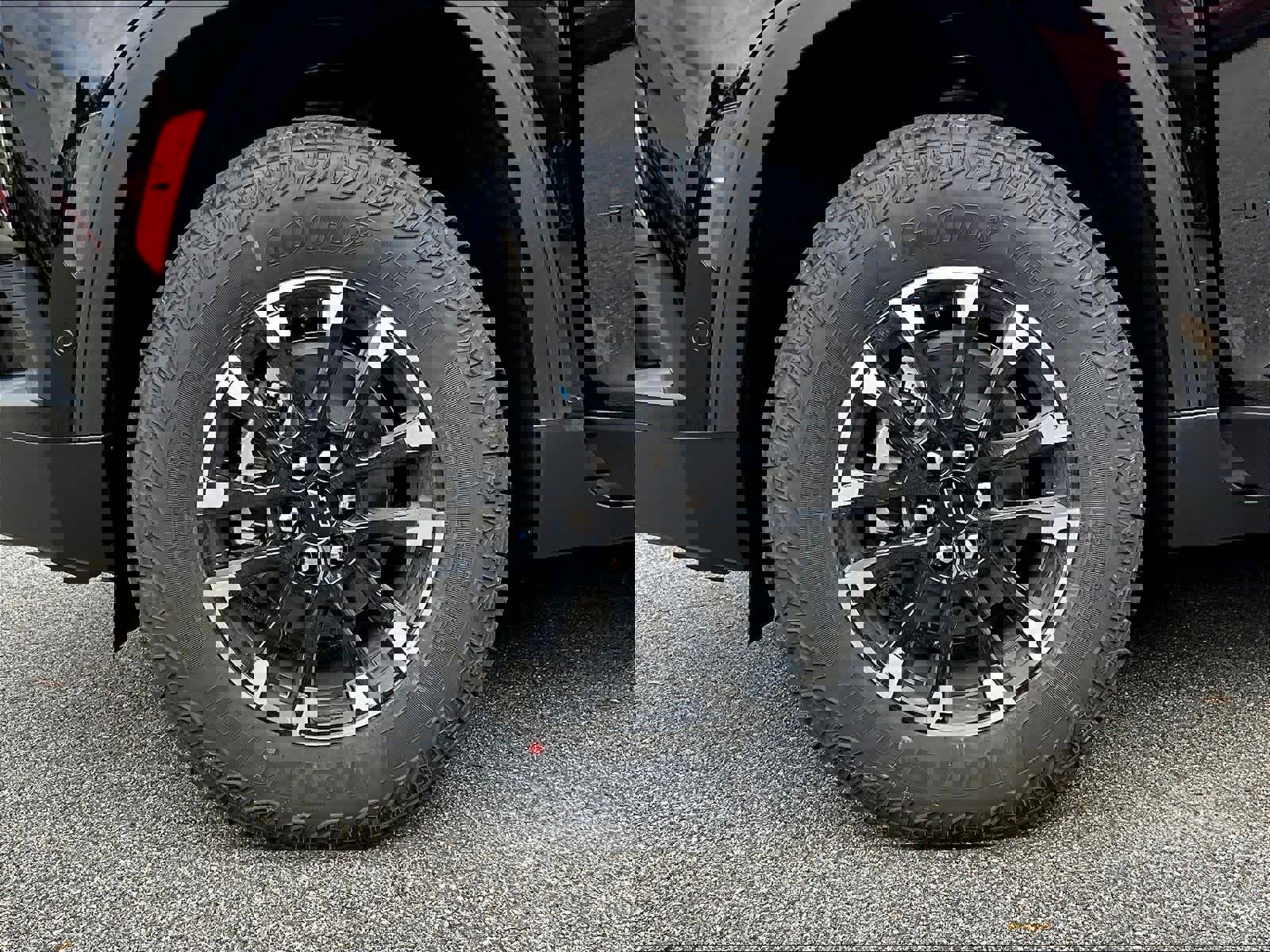 New 2026 Chevrolet Traverse Z71 w/ Enhanced Driving Package image 8