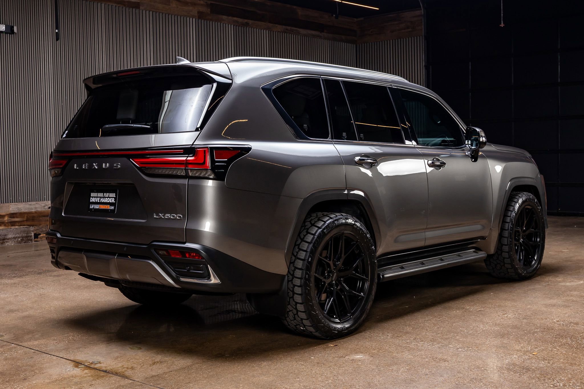 Used 2024 Lexus LX 600 4WD w/ Luxury Package image 10