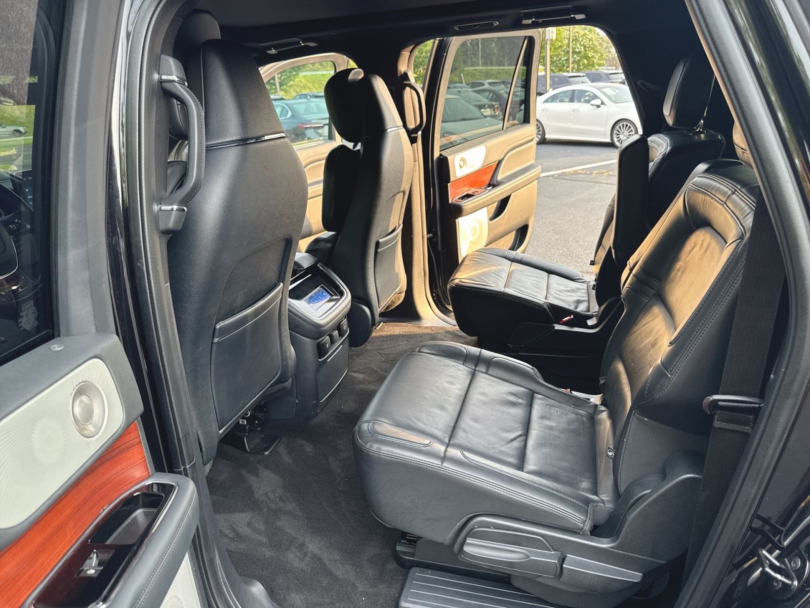 Used 2022 Lincoln Navigator L Reserve AWD/4WD image 6