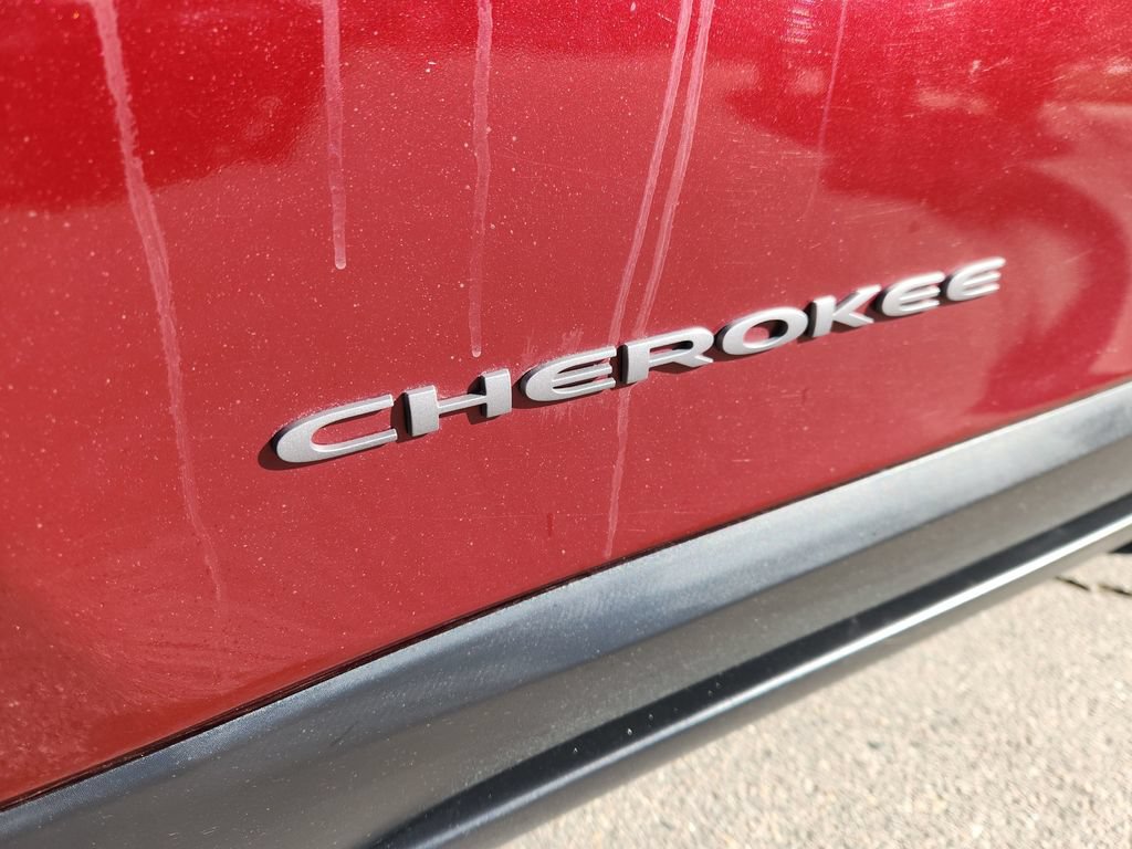 Used 2018 Jeep Cherokee Trailhawk w/ Quick Order Package 27L AWD/4WD image 31