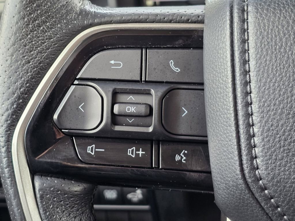 Used 2022 Toyota Tundra Limited w/ TRD Off-Road Package AWD/4WD image 16