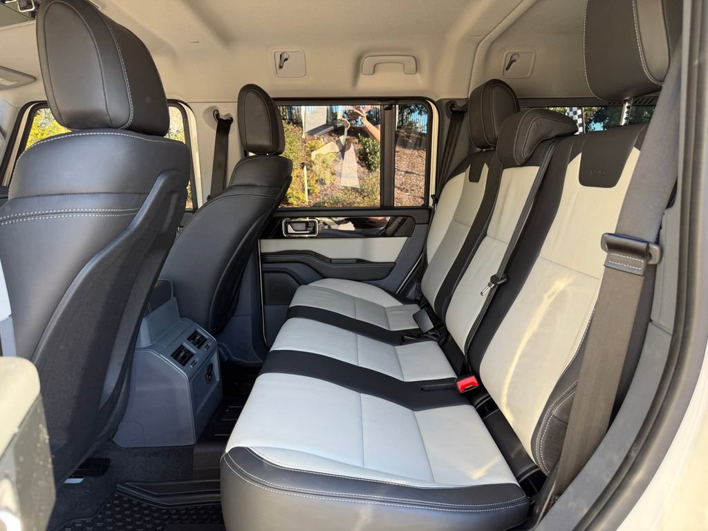 Used 2024 INEOS Grenadier Fieldmaster Edition image 23