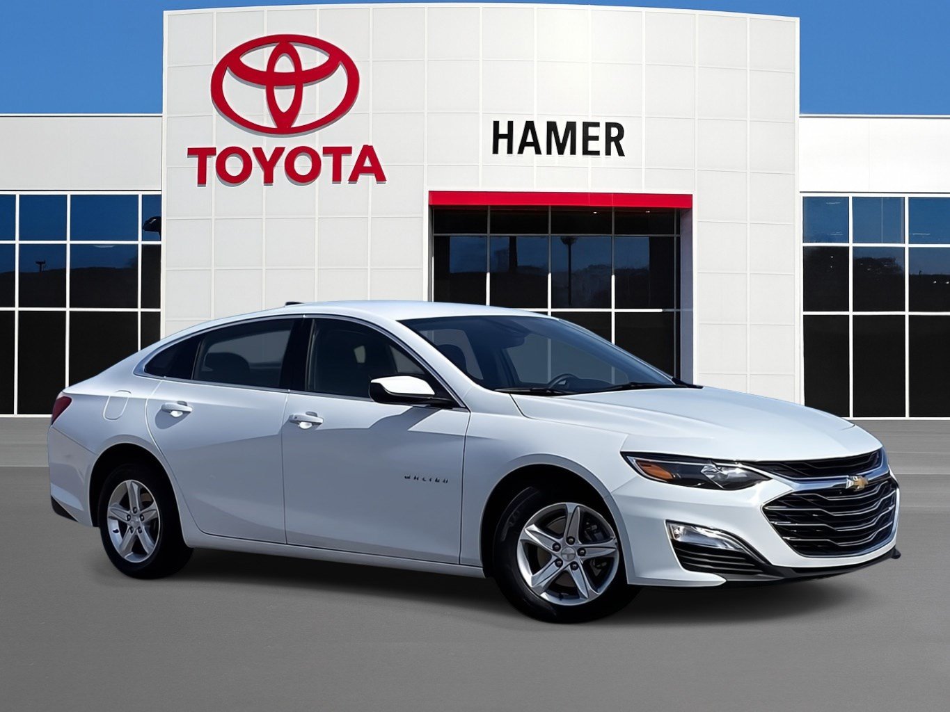 Used 2025 Chevrolet Malibu LS FWD image 1