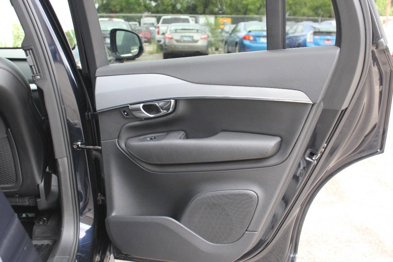 Used 2016 Volvo XC90 T6 Momentum image 18