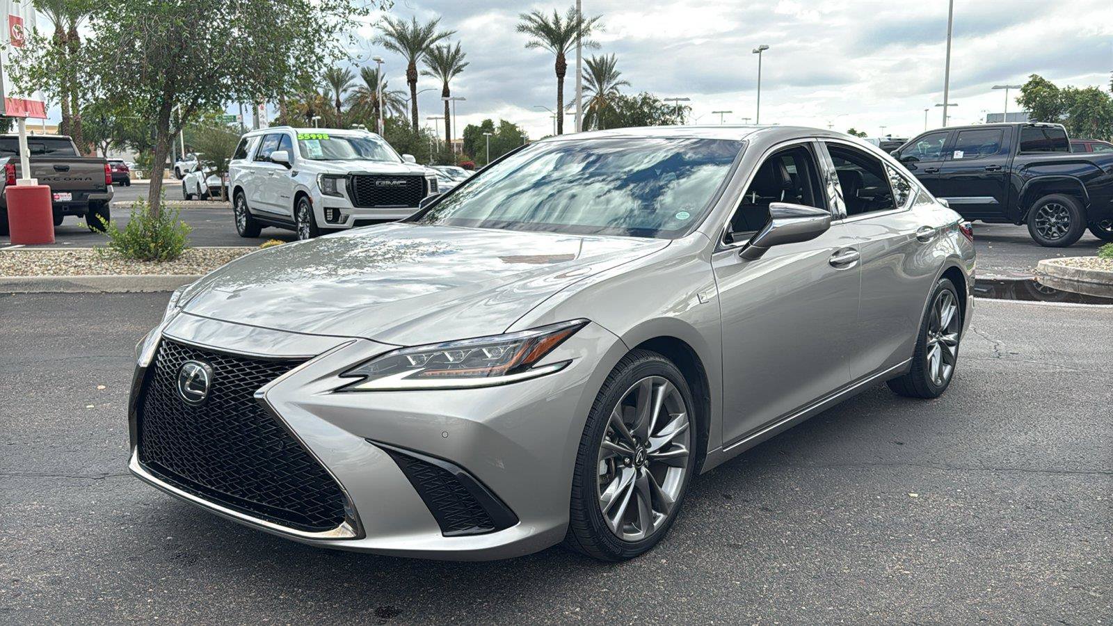 Used 2021 Lexus ES 350 F Sport w/ Accessory Package 2 FWD image 4