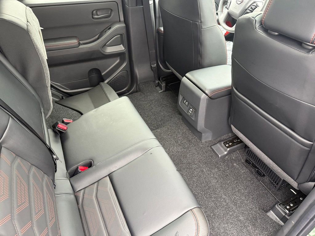 New 2026 Nissan Frontier PRO-4X w/ Pro Premium Package AWD/4WD image 18