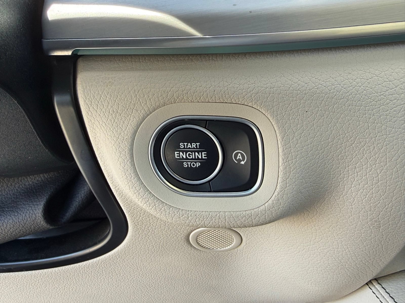 Used 2022 Mercedes-Benz GLS 450 4MATIC w/ Warmth & Comfort Package image 36