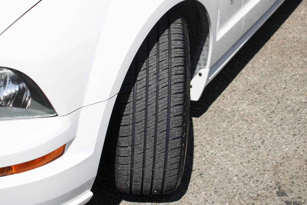 Used 2006 Ford Mustang Premium image 30