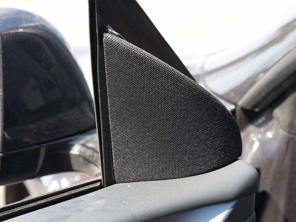 Used 2025 Tesla Model Y Long Range image 16