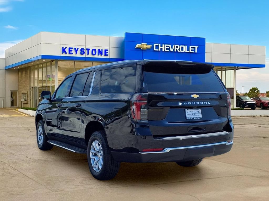 New 2026 Chevrolet Suburban LS AWD/4WD image 4