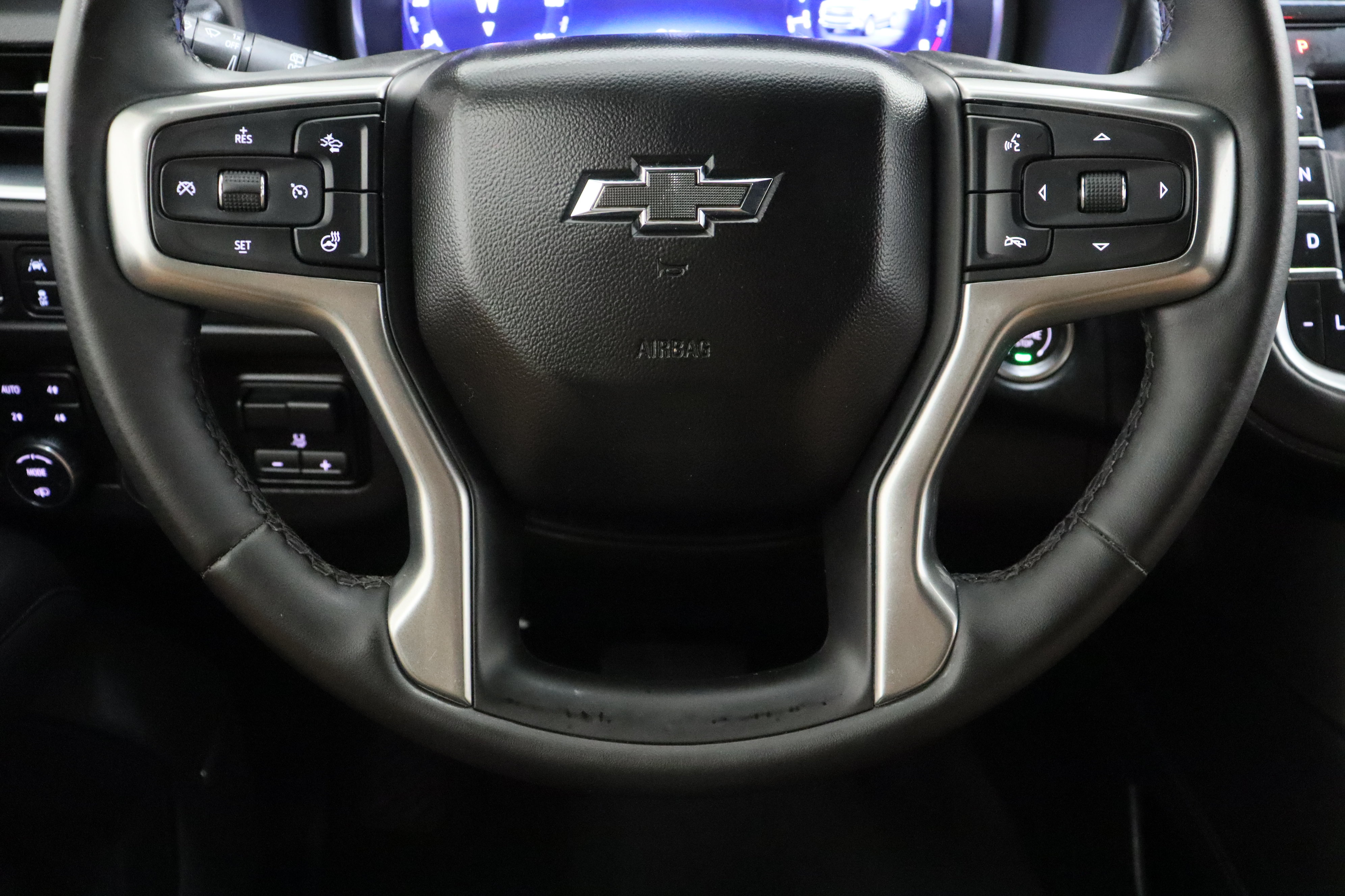 Used 2024 Chevrolet Tahoe Z71 w/ Z71 Off-Road Package AWD/4WD image 26