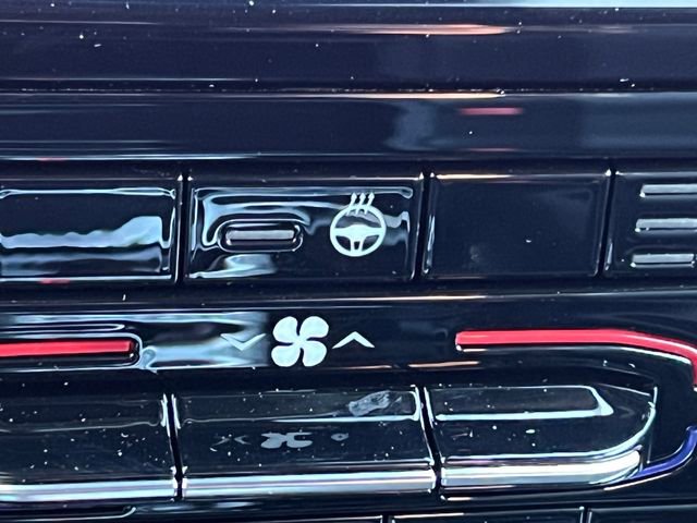 New 2025 Jeep Grand Cherokee Limited w/ Black Appearance Package image 28